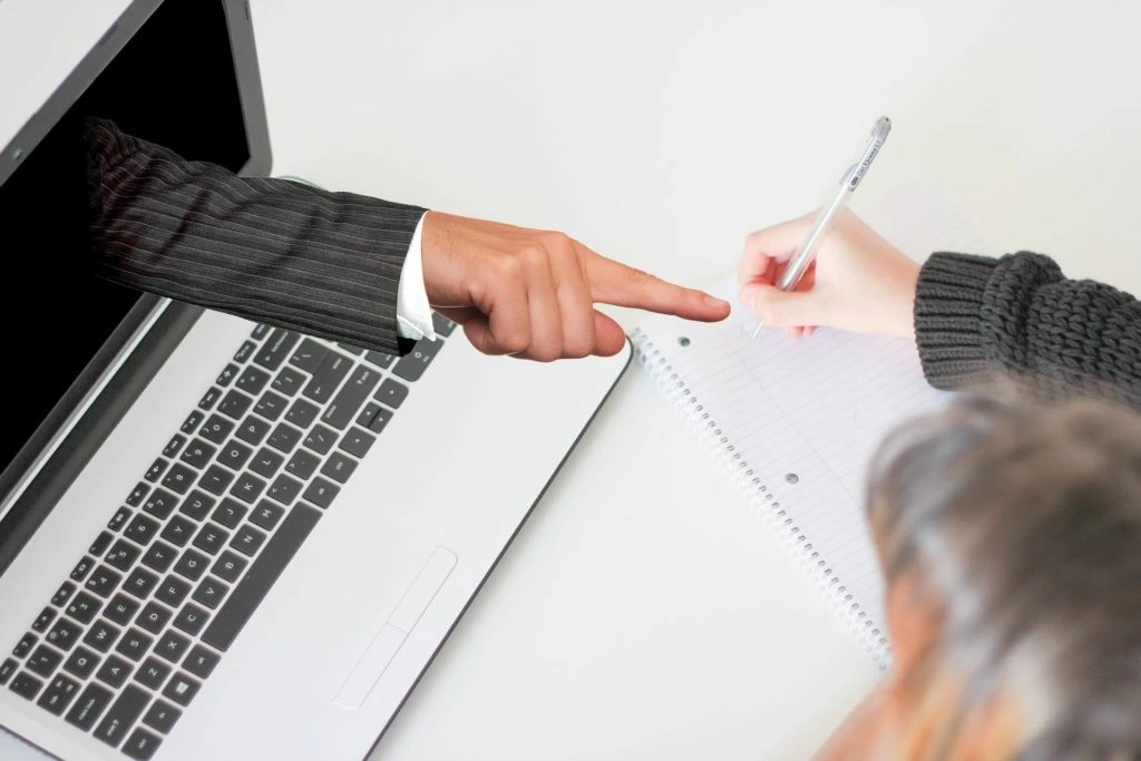 Online 4668930 1920 1024X683 - Coach Foundation