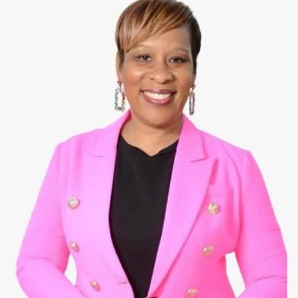 Headshot 2021 Edited - Coach Foundation