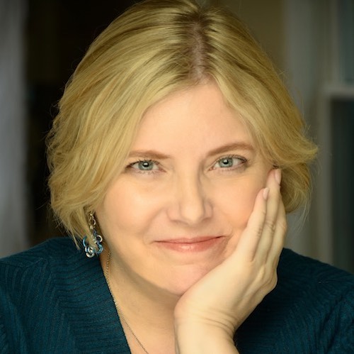 Lori Howard Headshot Sq - Coach Foundation