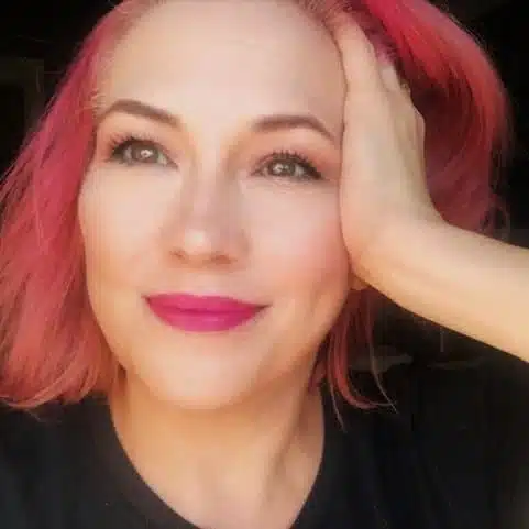 Jessicaashleyheadshothi Res2021 - Coach Foundation