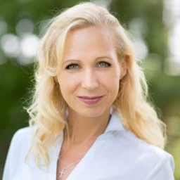 Kirstin Leigh Speaker Author Founder The Change Your Story Workshop - Coach Foundation