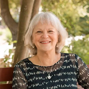 24F7Fgyb 400X400 - Coach Foundation