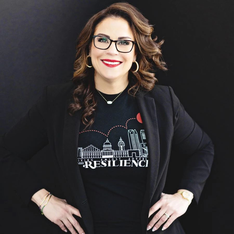 Kelly Meerbott Headshot New Apr 2023 - Coach Foundation