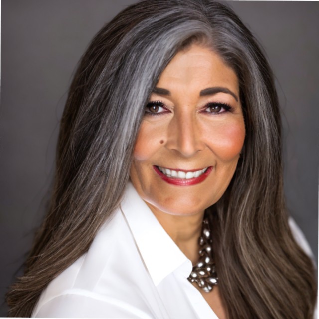 Alexandra Salamis - Coach Foundation