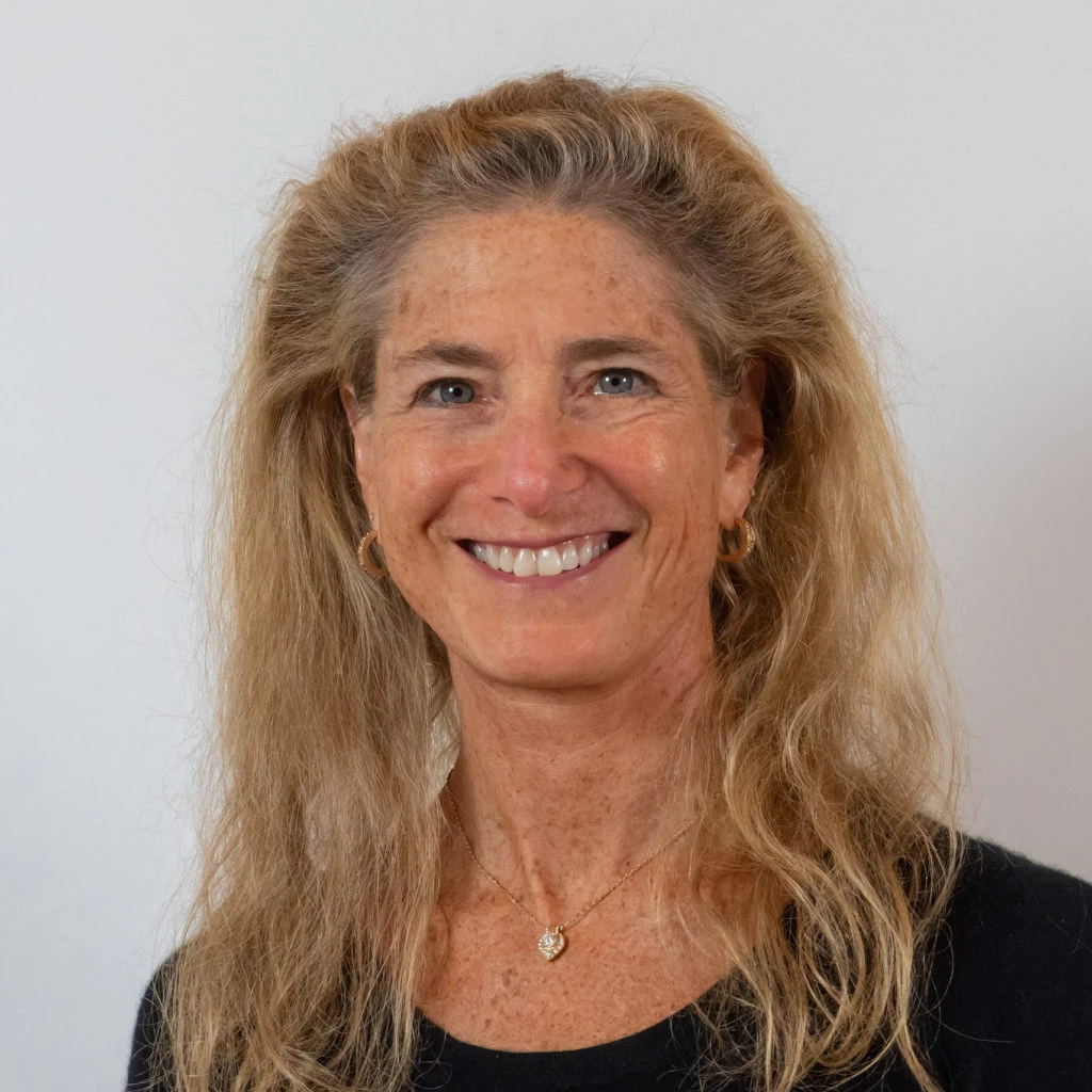 Foust October 02  2018 063Cape 2000X2000 E1633040515198 1024X1024 1 - Coach Foundation