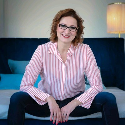 S. Toth Marta - Coach Foundation