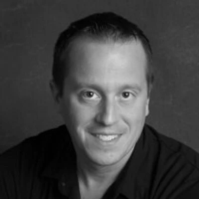 Craig Bw Headshot Small.Jpg 400X400 - Coach Foundation