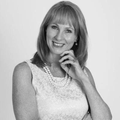 8Uwe5Vc2 400X400 - Coach Foundation