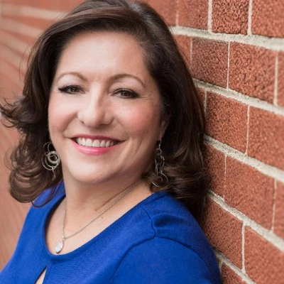 Sm1Kk1Y8 400X400 - Coach Foundation