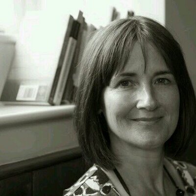 27Unwswt 400X400 - Coach Foundation